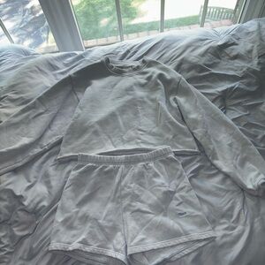 Aritzia Cozy Sweat Fleece Sweatshirt and Shorts Set (Light blue)